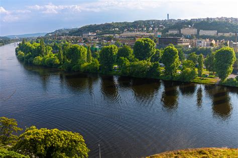 Die Moldau: Ein musikalischer Spaziergang durch die böhmische Landschaft